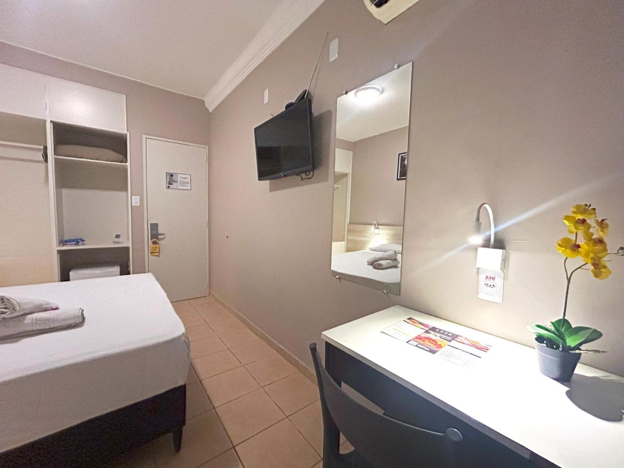 Hotel El Pilar By Bsb Inn Brasília Exteriör bild