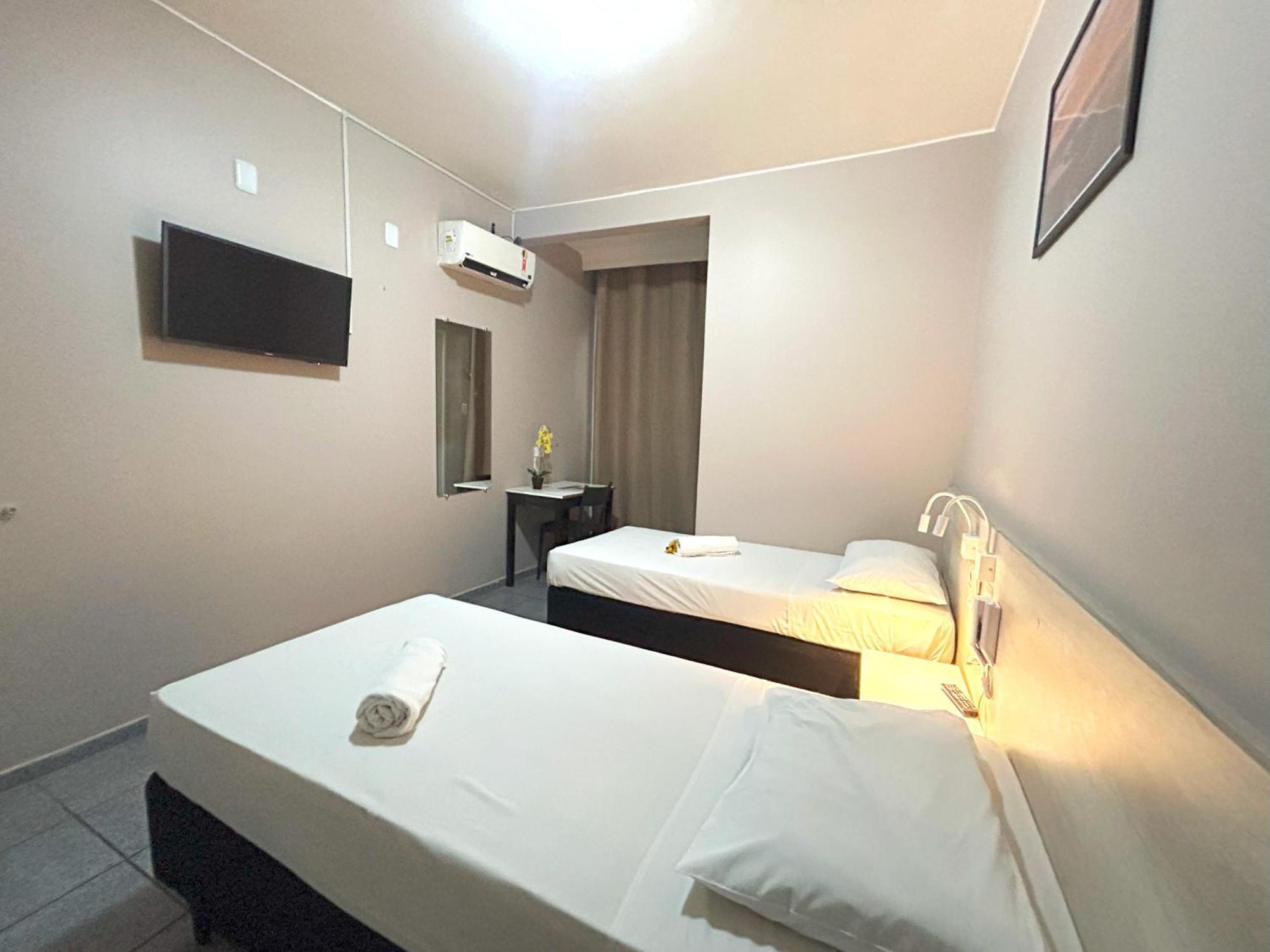 Hotel El Pilar By Bsb Inn Brasília Exteriör bild