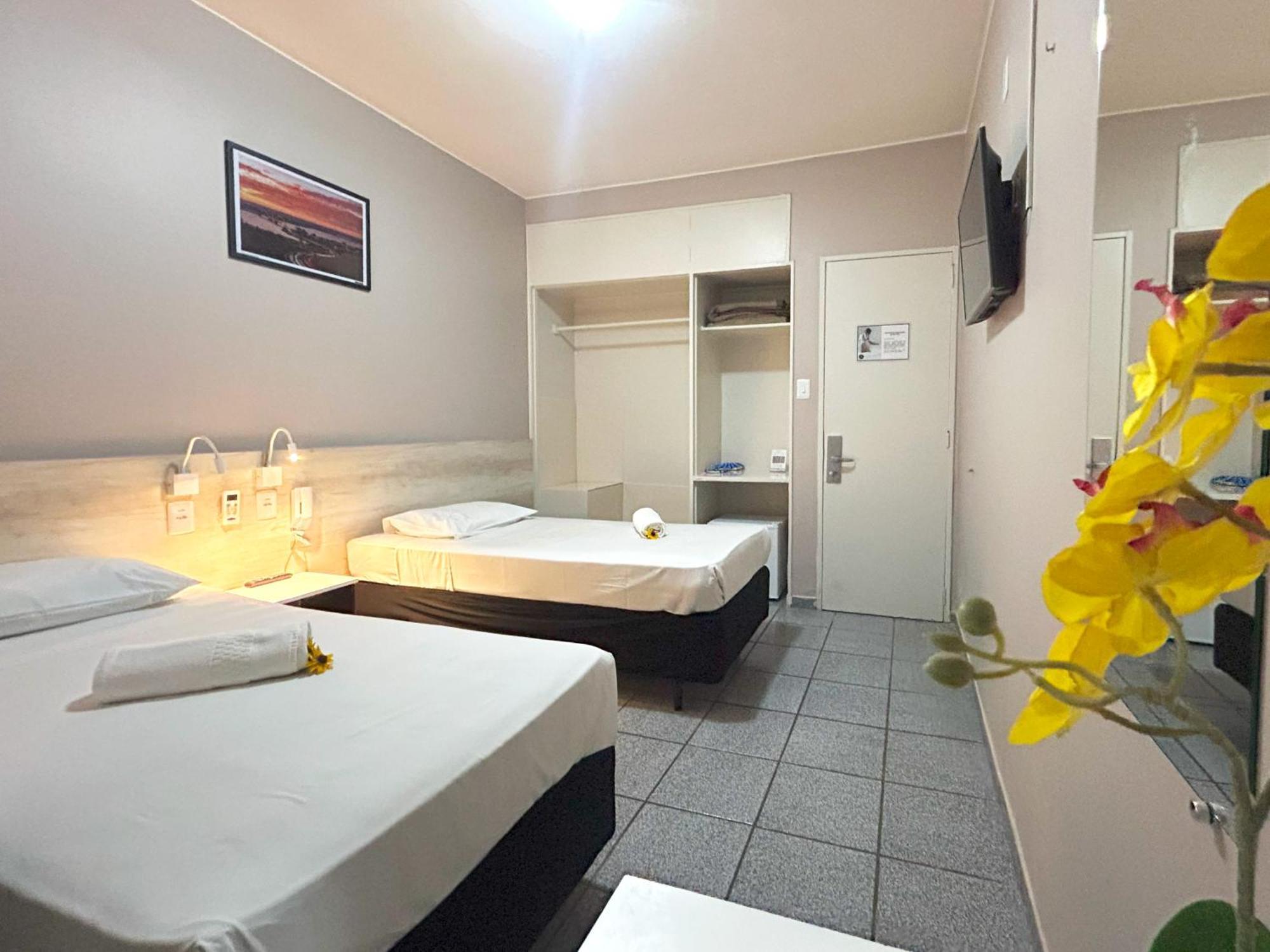 Hotel El Pilar By Bsb Inn Brasília Exteriör bild
